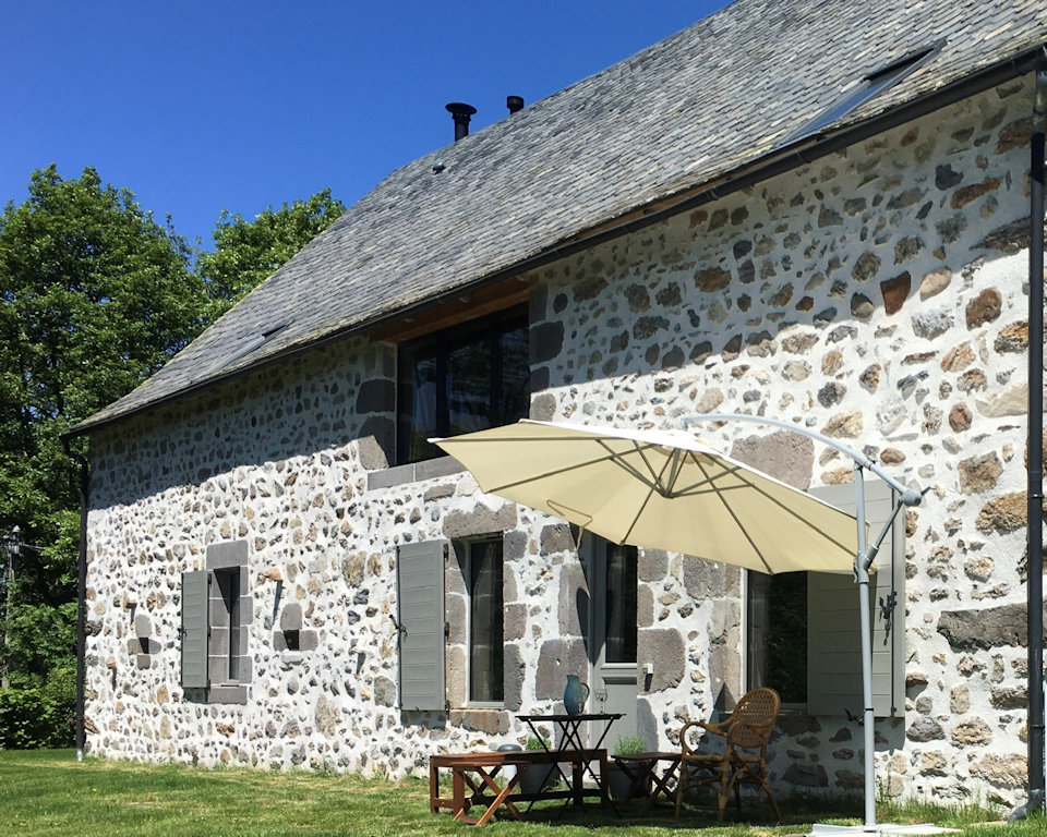 La Grange de L'Abille, maison d'hôtes cosy et bienveillante, chambres  Marchastel, Parc naturel régional des Volcans d'Auvergne - Cantal - Puy Mary