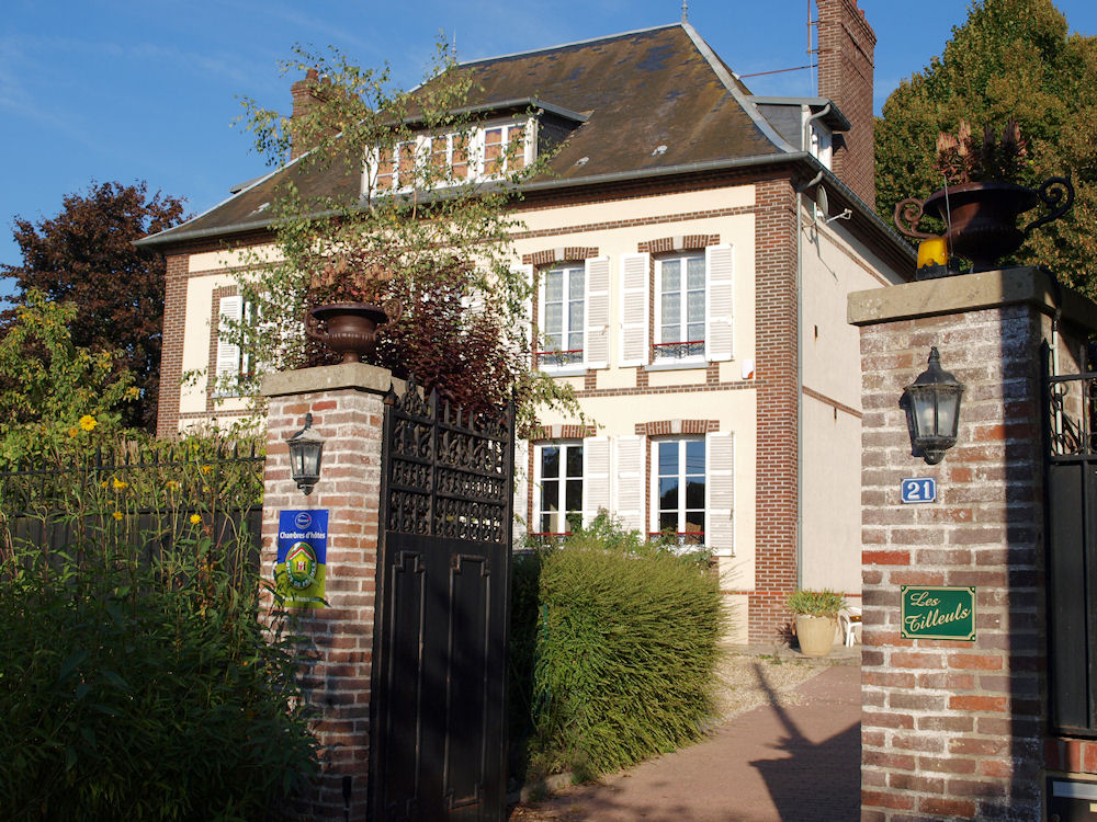 Chambres d'hôtes Les 8 Tilleuls - Chambres à Bazincourt sur Epte dans l'Eure  (27), 6 km de Gisors