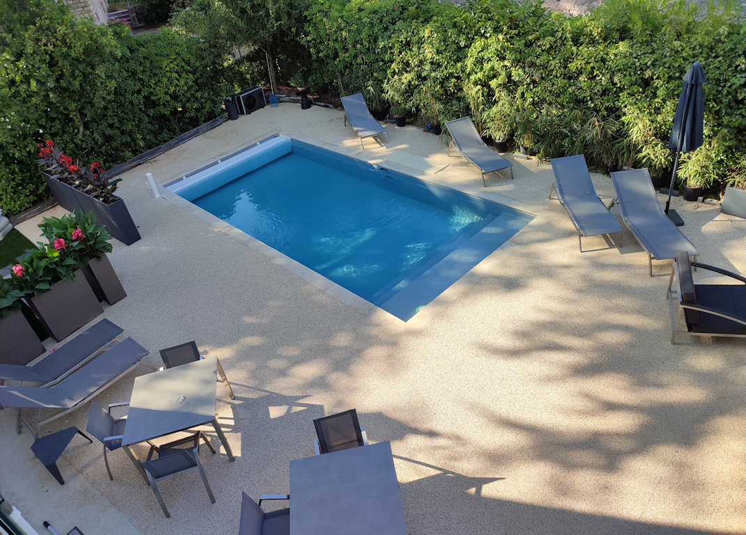 Chambres d'hôtes Les Jardins de la Fontaine avec spa privatif et piscine -  Suites et suite familiale à Alès dans le Gard (30), Languedoc-Roussillon