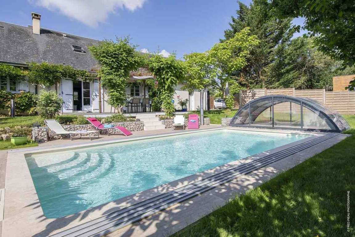 Chambre d'hôtes piscine chauffée couverte, SPA massages, chambre Monteaux,  centre Val de Loire pays des châteaux de la Loire