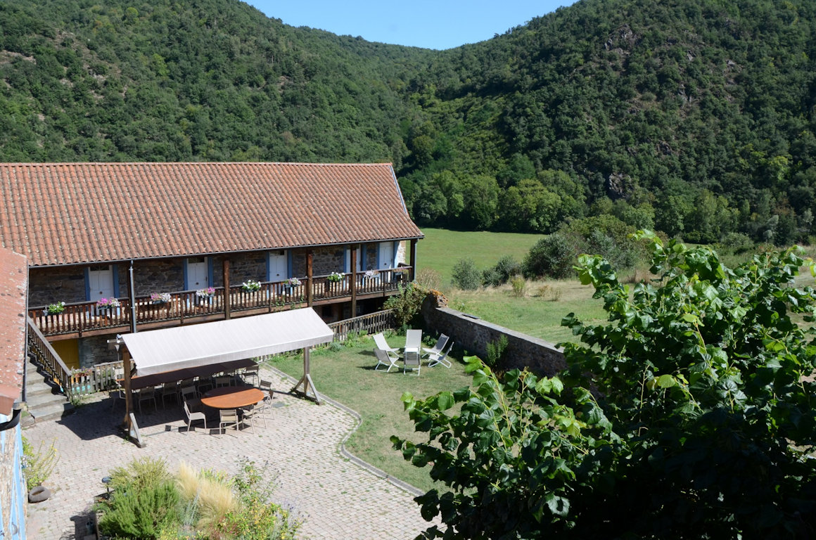Chambres et table d'hôtes de Margaridou, chambres Blesle, Parc naturel des  volcans d'Auvergne