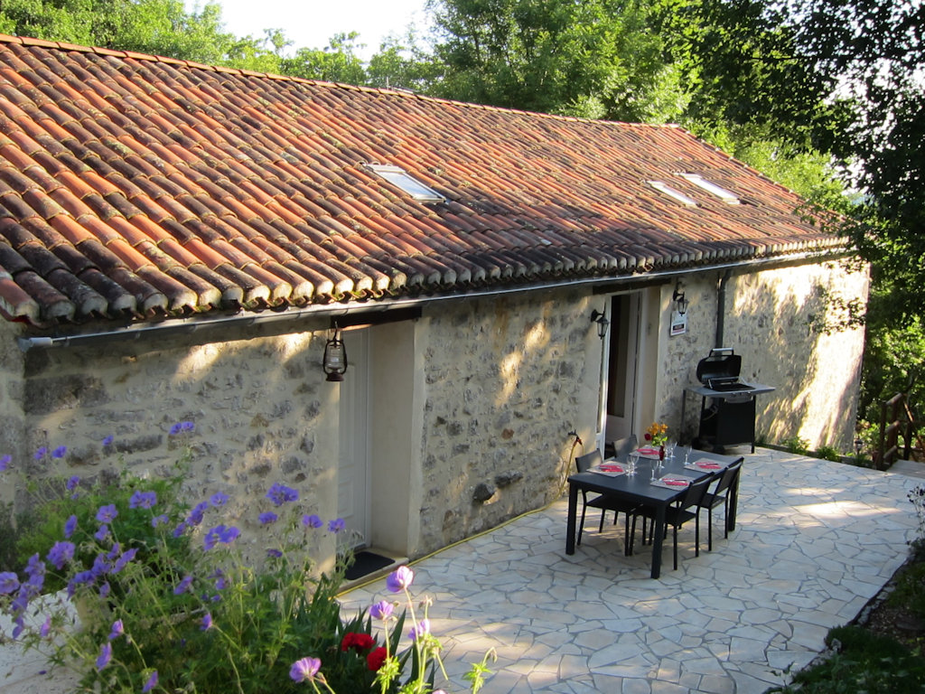 Chambres d'hôtes La Rocassiera - Chambres à Berganty dans le Lot (46), Parc  naturel régional des Causses du Quercy