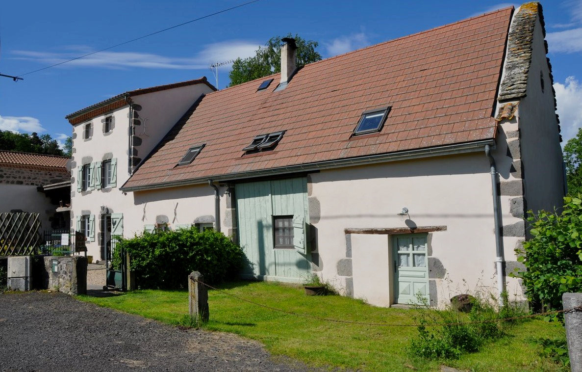 Maison d'hôtes à Saint-Nectaire - Suite familiale à Saint-Nectaire dans le  Puy de Dôme (63), Parc naturel régional des volcans d'Auvergne