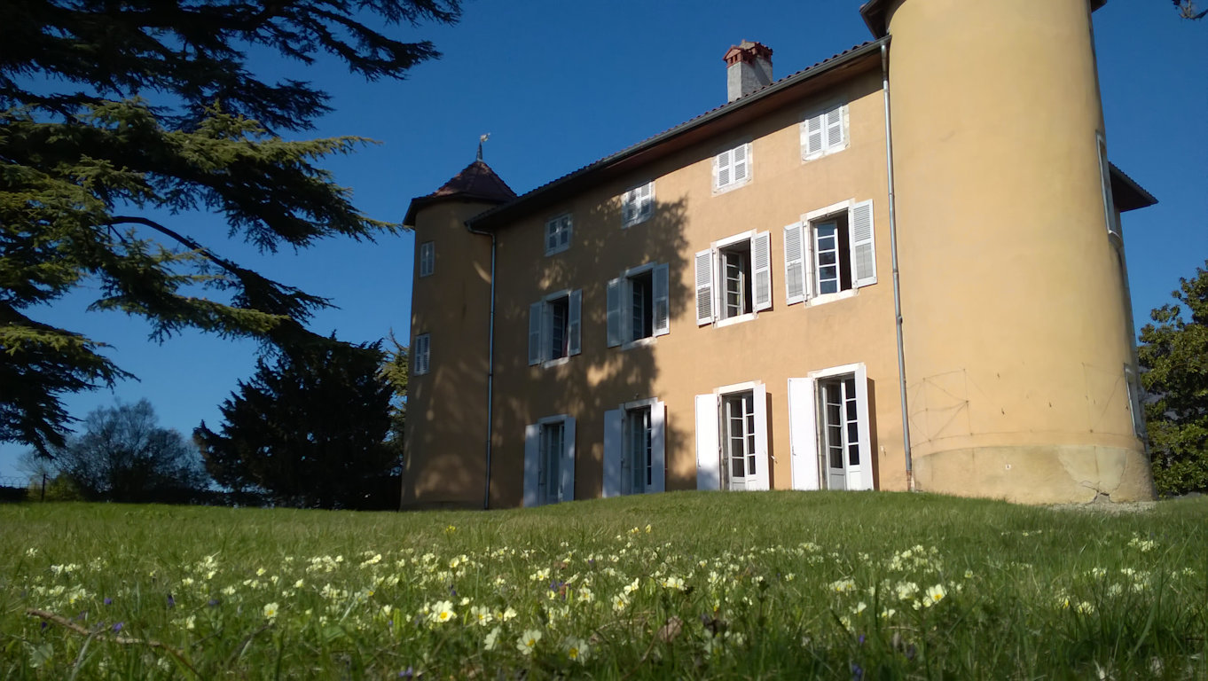 Chambres d'hôtes au Château la Violette Les Marches Savoie, chambres et  suite familiale Les Marches, Savoie