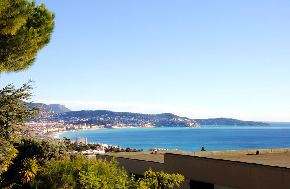 Nice Lanterne vue panoramique mer, piscine, studio Nice, Côte d'Azur