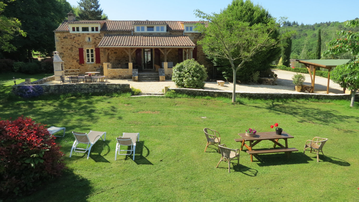 Maison de vacances avec piscine et tennis privés, maison Le  Buisson-de-Cadouin, Dordogne