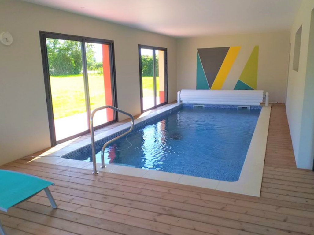 Maison piscine intérieure privée sans vis-à-vis chauffée, maison  Quiévrecourt, Normandie