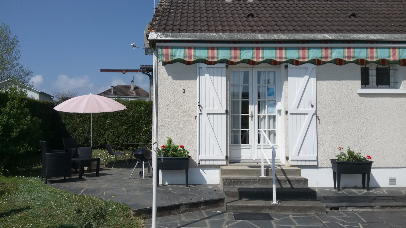 Les Gîtes Lussacois, studio et appartement Lussac-les-Châteaux, Nouvelle  Aquitaine - Poitou